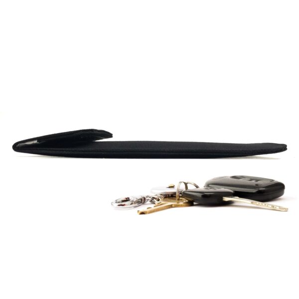 JACKET Faraday Key Fob Bag - Image 4